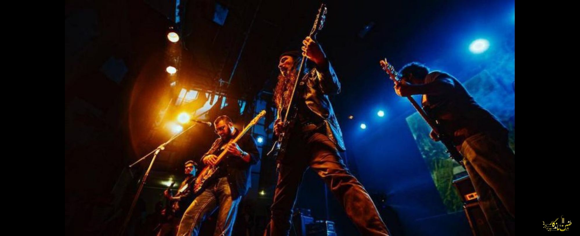 فستیوال راک و بلوز تهران از ۷ تا ۱۱ دی با حضور هنرمندان شاخص این سبک‌ها برگزار می‌شود؛ معرفی کامل اجراها و برنامه روزهای فستیوال را بخوانید