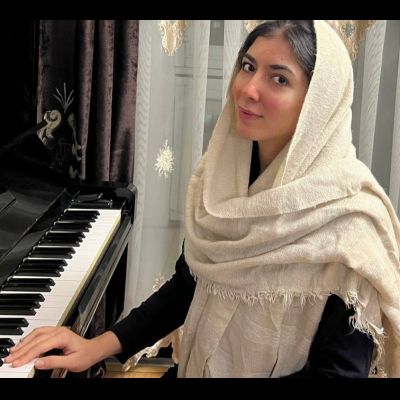 استاد  صبا امانی